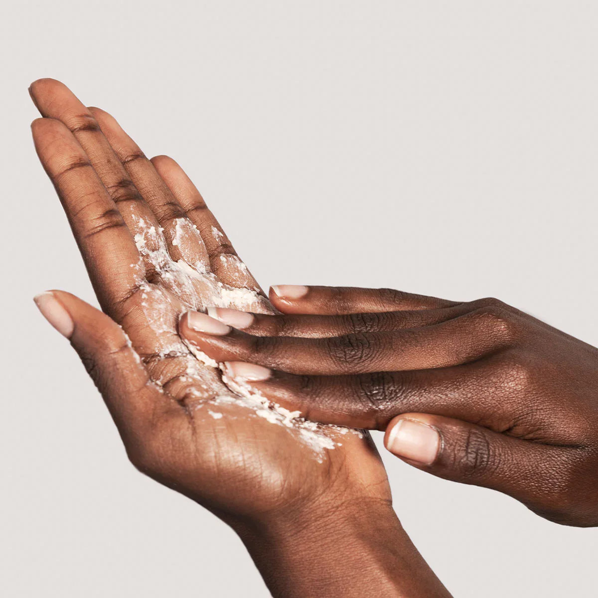 Iluma Exfoliating Powder